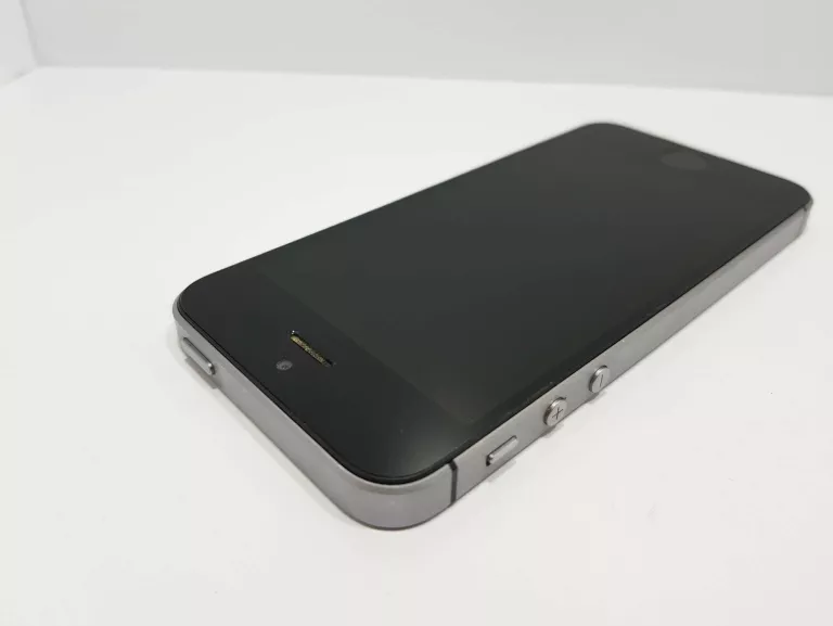 TELEFON IPHONE SE 32GB