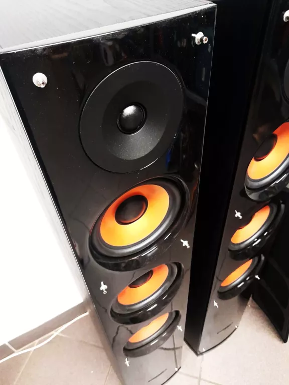 kolumny-podlogowe-pure-acoustics-nova-8f-250-w-kolor-czarny