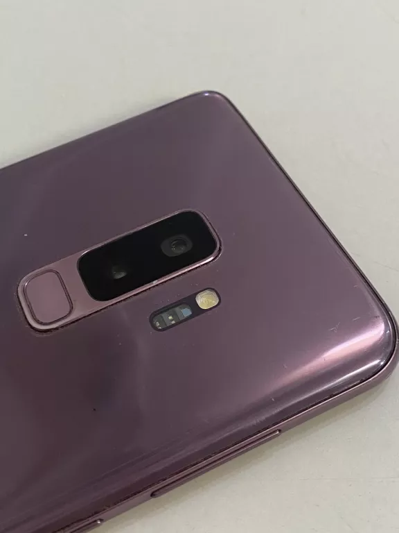 uszkodzony-telefon-samsung-s9-przekatna-ekranu-580