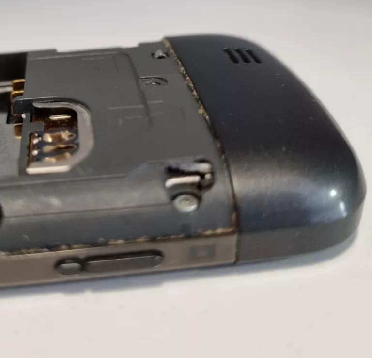uszkodzona-nokia-c3-01-stan-uszkodzony