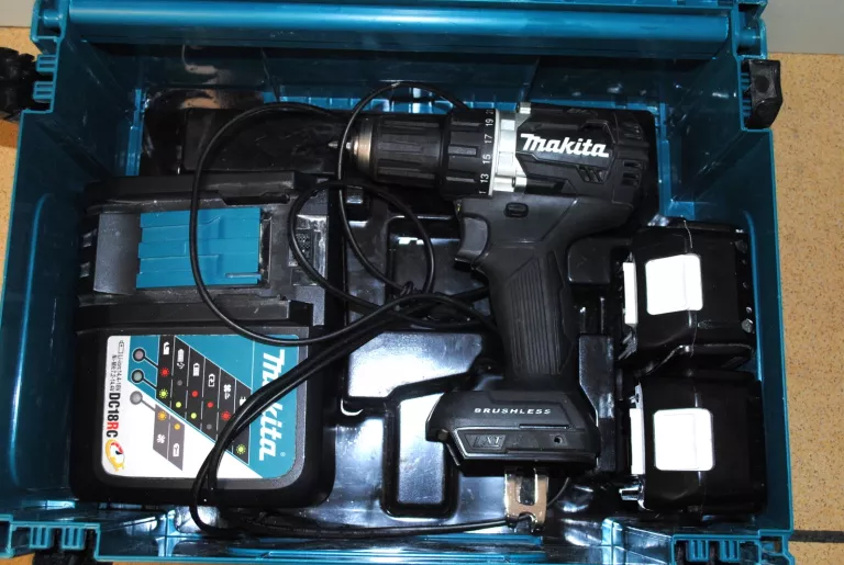 WKRĘTARKA MAKITA DDF484 KUFER 2 AKU ŁADOWARKA