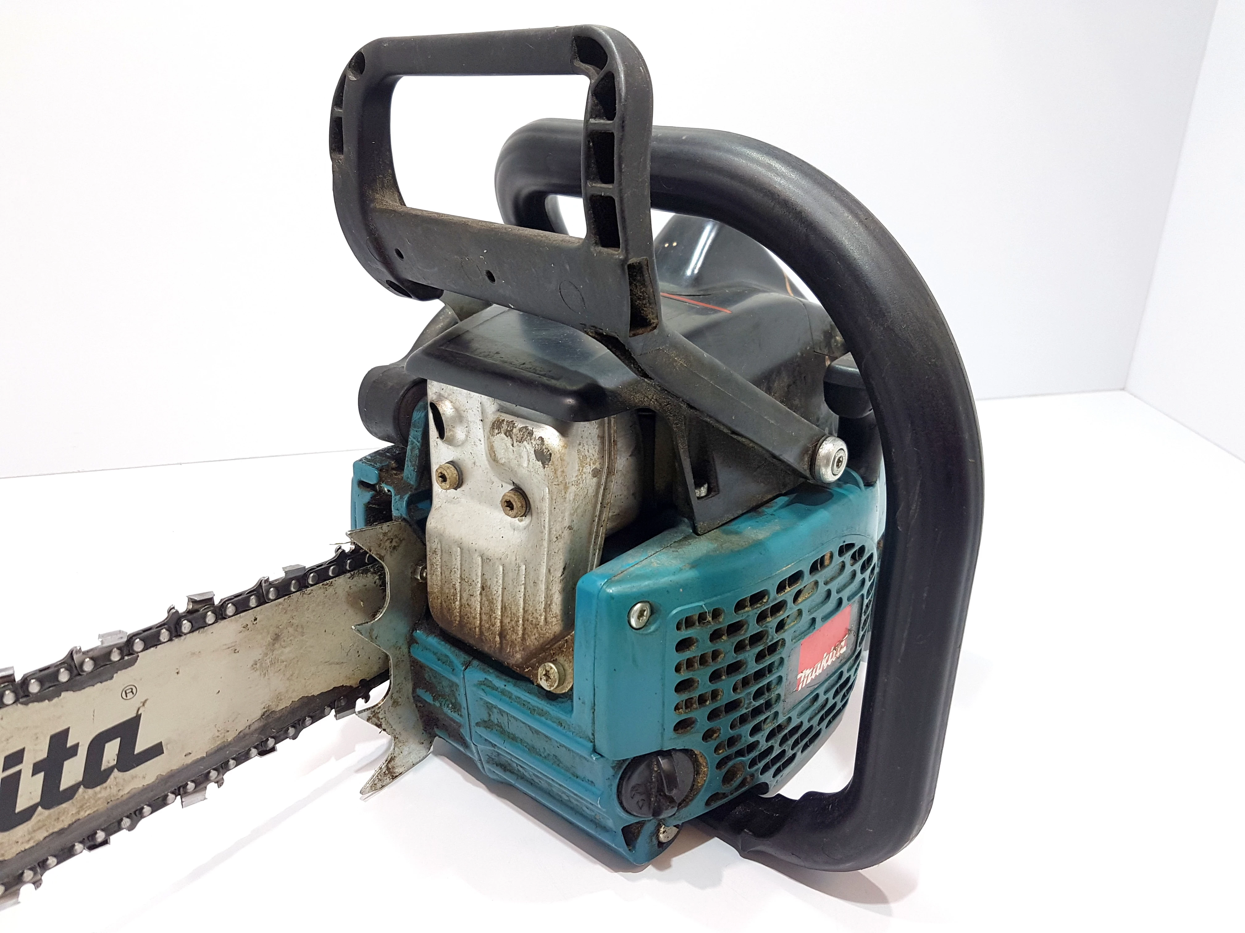 pila-spalinowa-makita-dcs-5200-37km-marka-makita