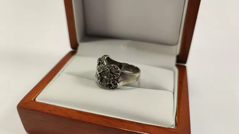 srebrny-pierscionek-925-694-g-rozmiar-10-stan-uzywany