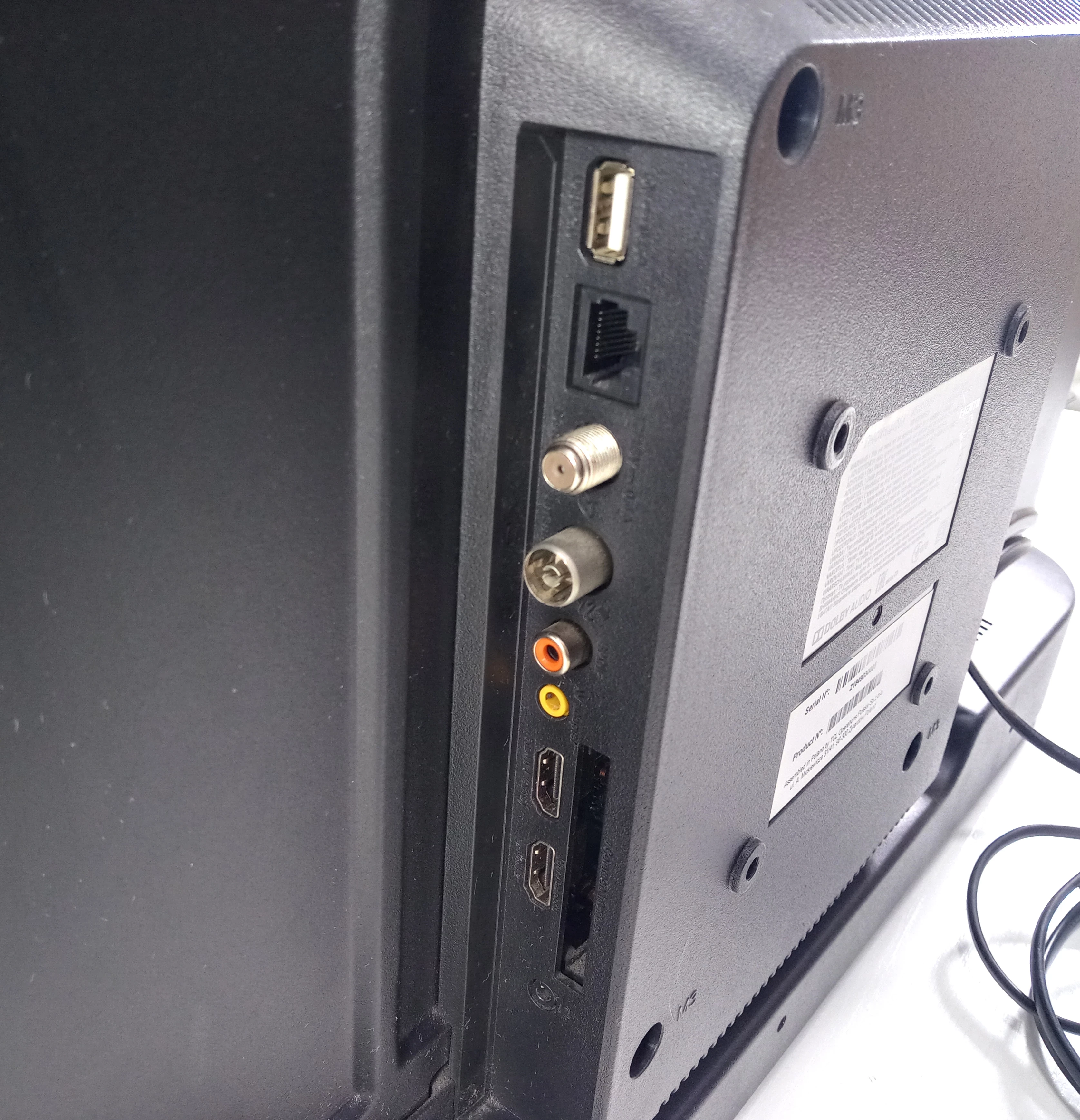 telewizor-thomson-32hd3306-rozdzielczosc-ekranu-px-1366-x-768