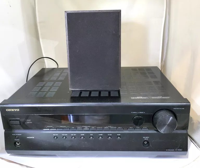 AMPLITUNER ONKYO HT-R380 OPIS