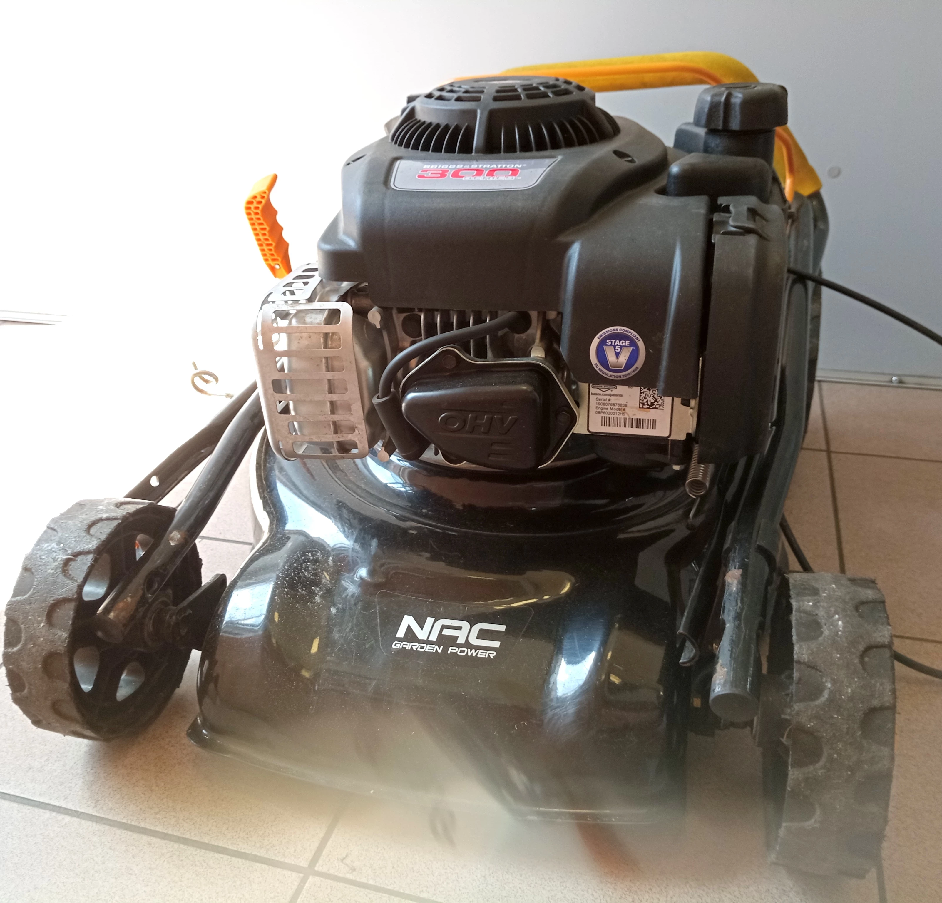 kosiarka-spalinowa-nac-lp2710-se-szerokosc-koszenia-40