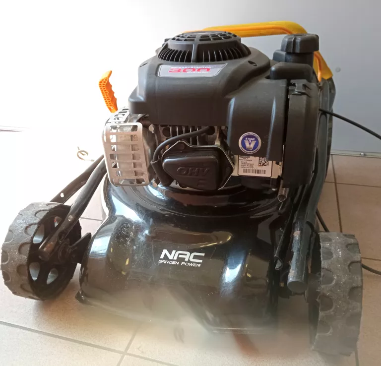 kosiarka-spalinowa-nac-lp2710-se-szerokosc-koszenia-40