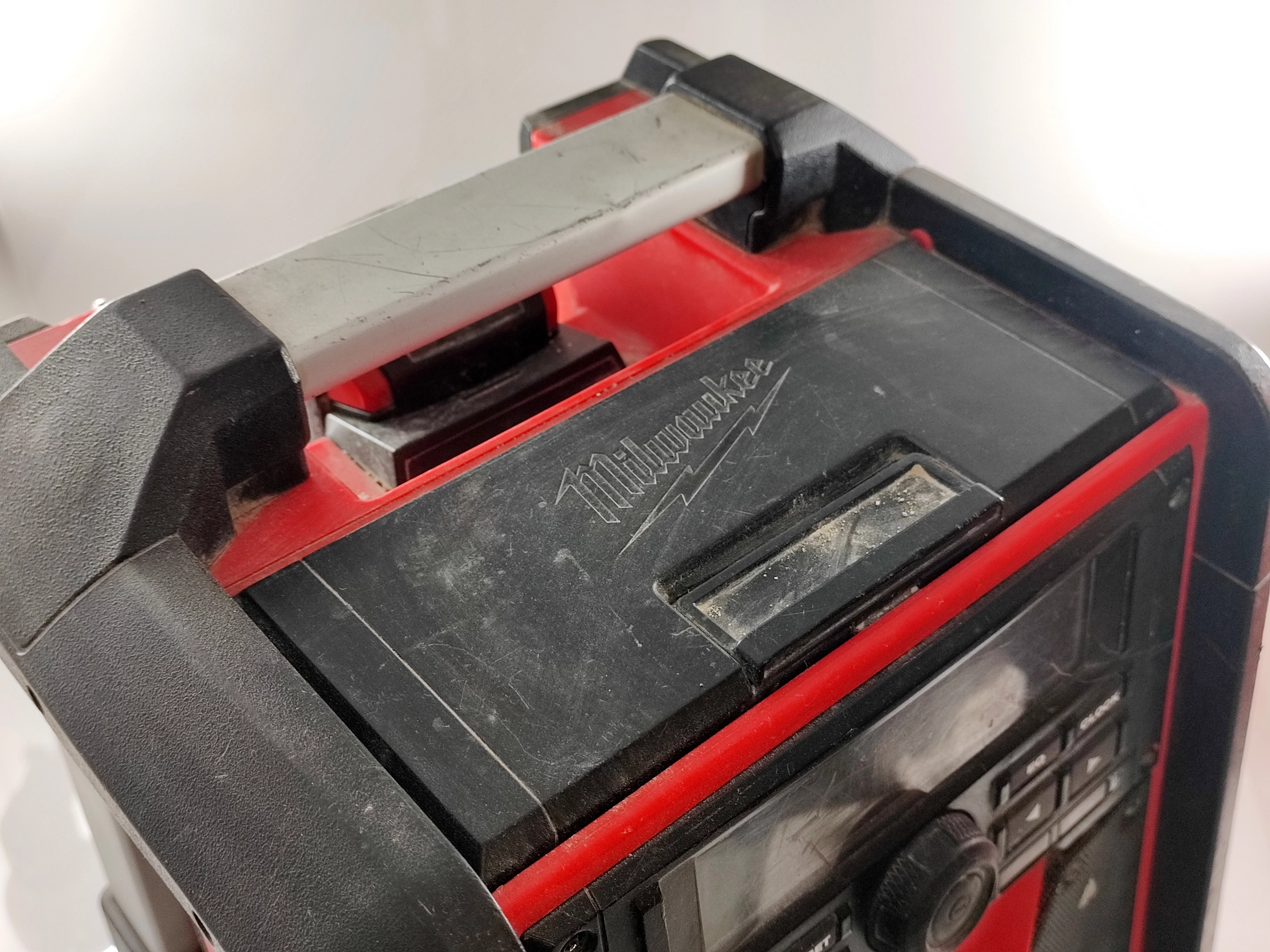 radio-budowlane-milwaukee-m18-rc-product-id-e20ffa4d-965c-4b1e-bd07-cc10e7b6c8b6