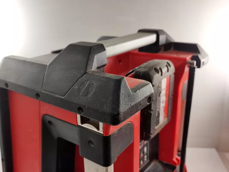 radio-budowlane-milwaukee-m18-rc-kod-producenta-m18-rc