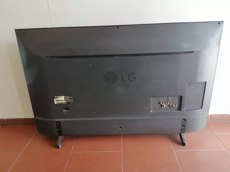 TELEWIZOR LG49LH570V 49 CALI + KABEL + PILOT