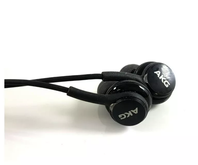 26. SLUCHAWKI DOKANAŁOWE AKG USB-C