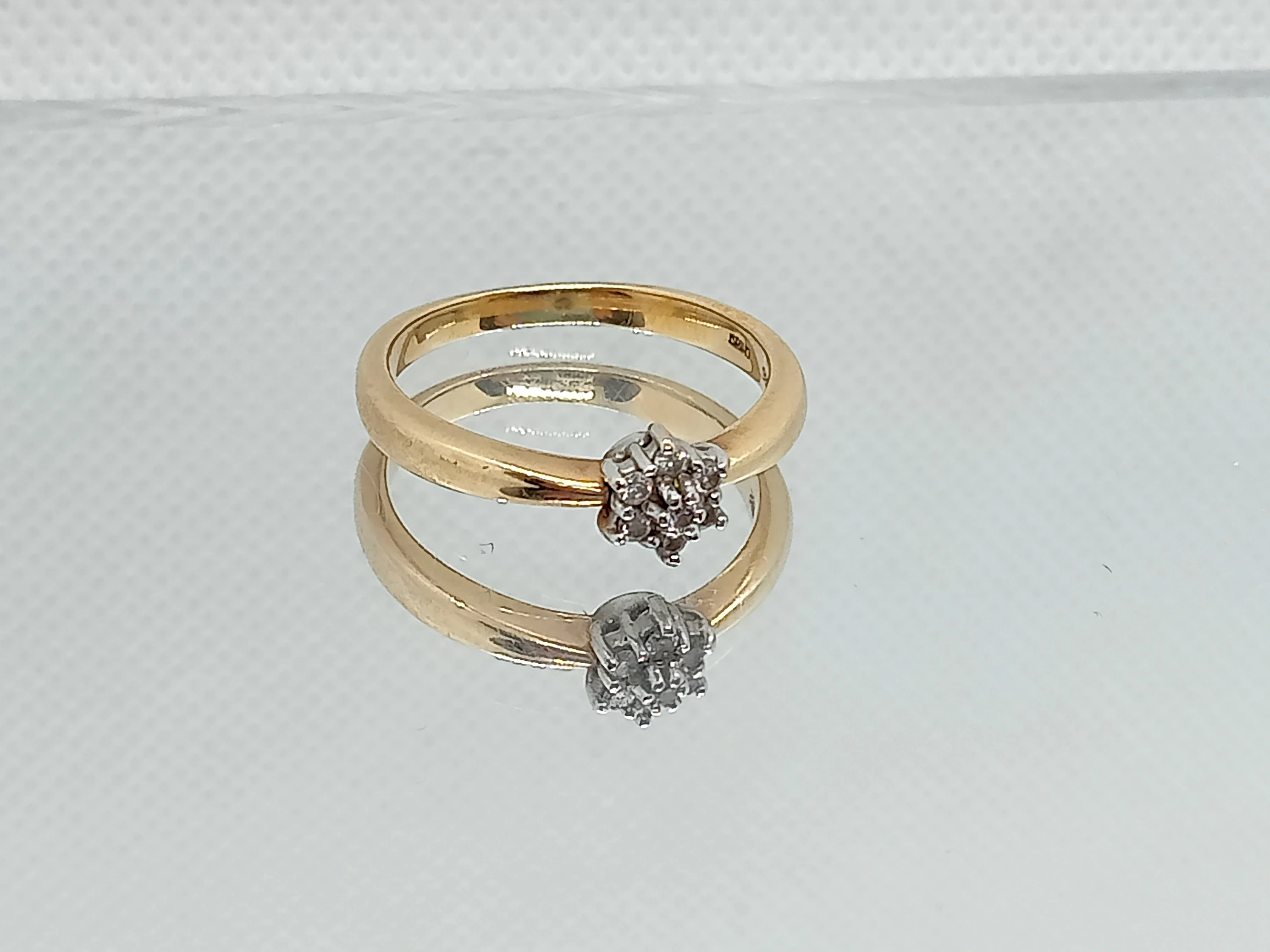 zloty-pierscionek-z-cyrkoniami-kwiatek-585-marka-inna-marka