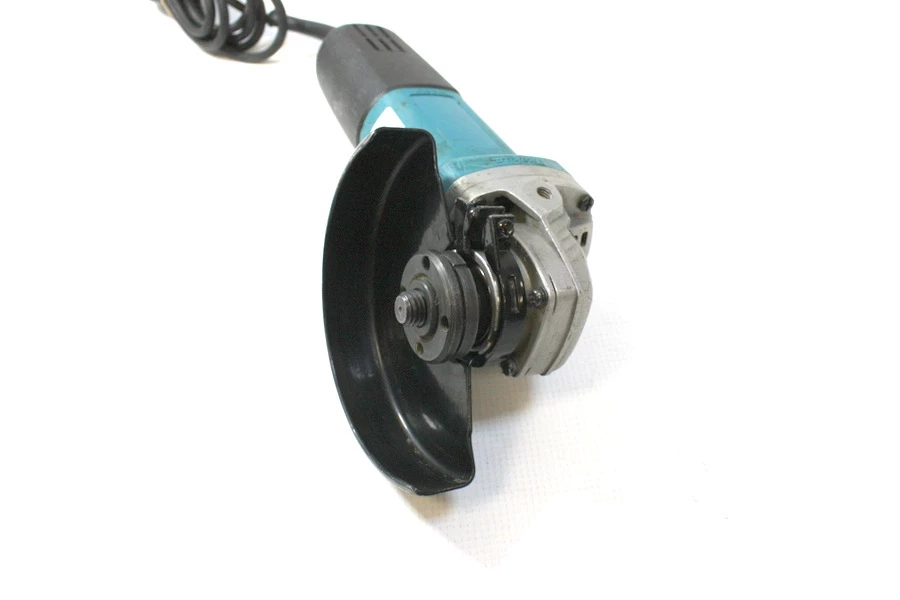 szlifierka-katowa-rodzaj-zasilania-sieciowa