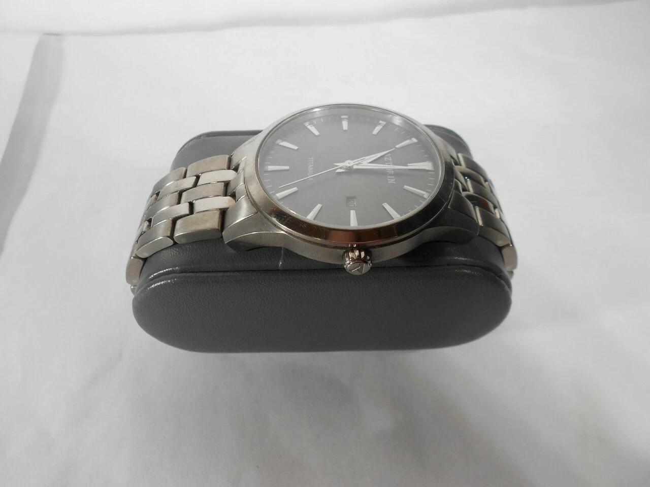 zegarek-aztorin-a045g190-polecamy-mechanizm-kwarcowy