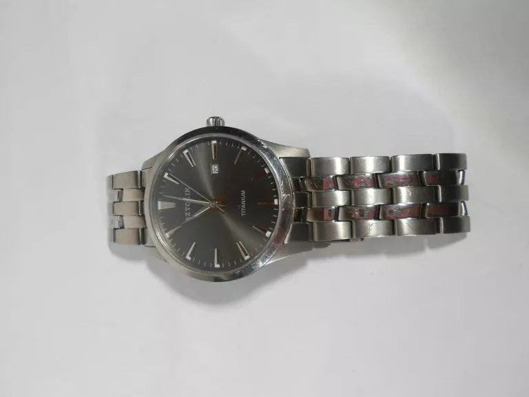 zegarek-aztorin-a045g190-polecamy-stan-uzywany