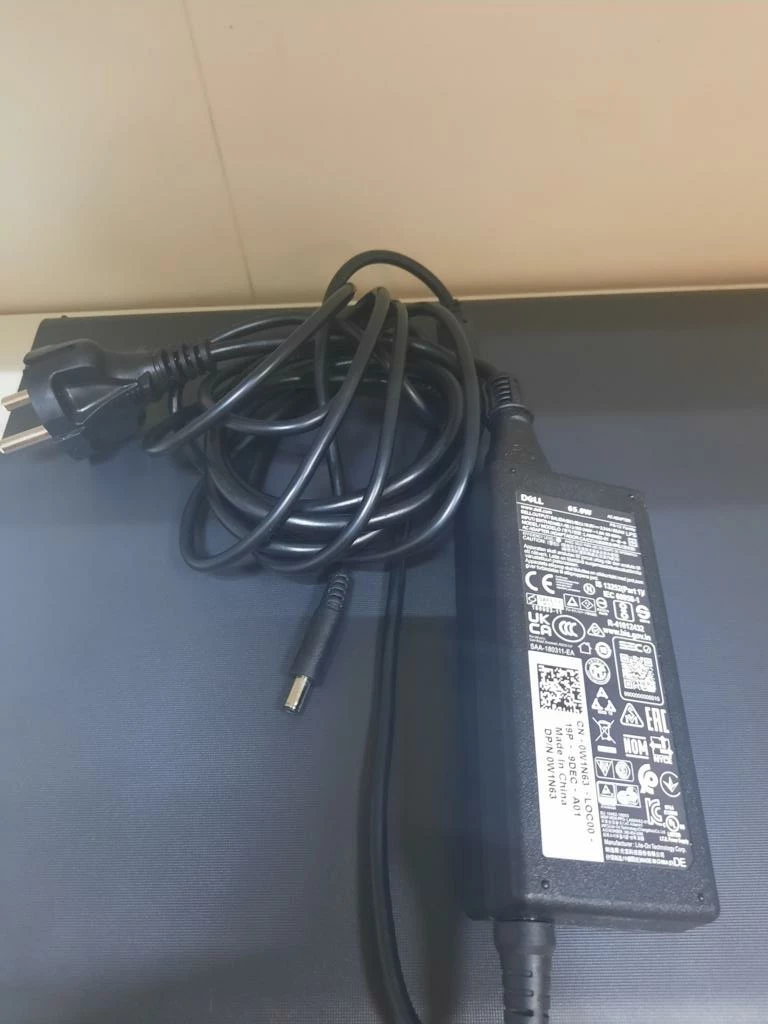 laptop-dell-vostro-15-3510-p112f-intel-i5-2568-g-pojemnosc-dysku-256