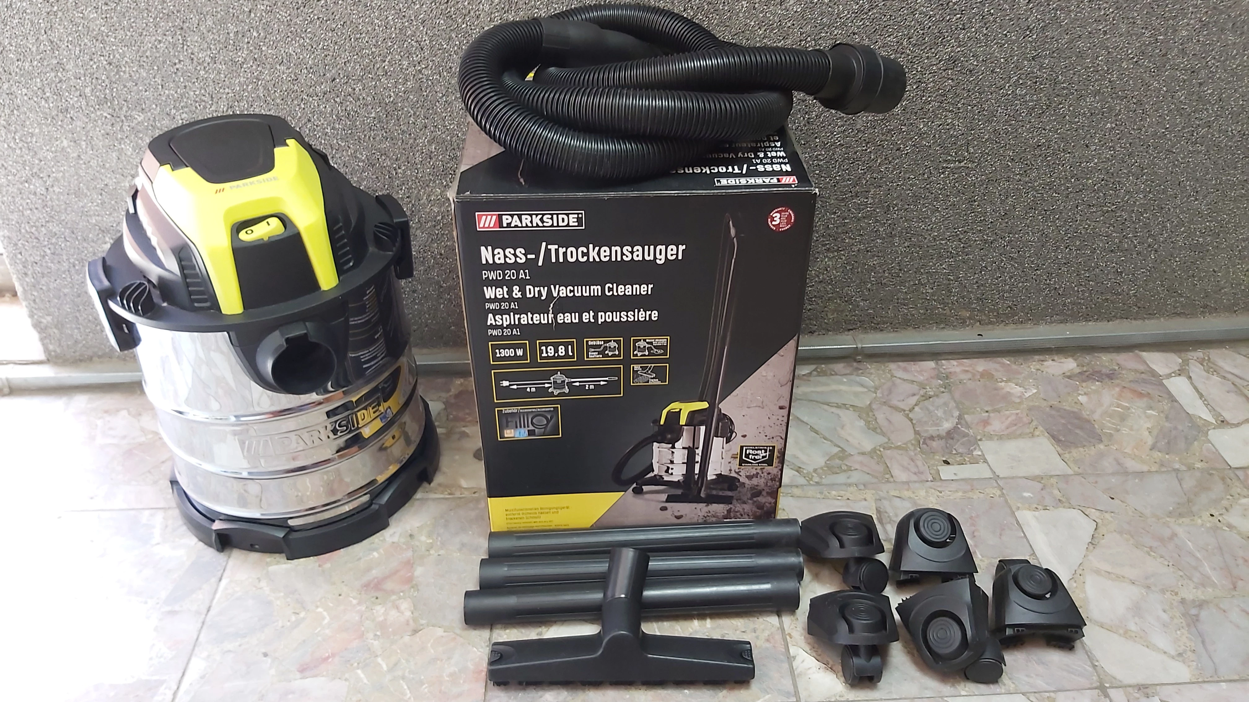 odkurzacz-przemyslowy-parkside-pwd-20-a1-1300w-informacje-dodatkowe-funkcja-dmuchawy