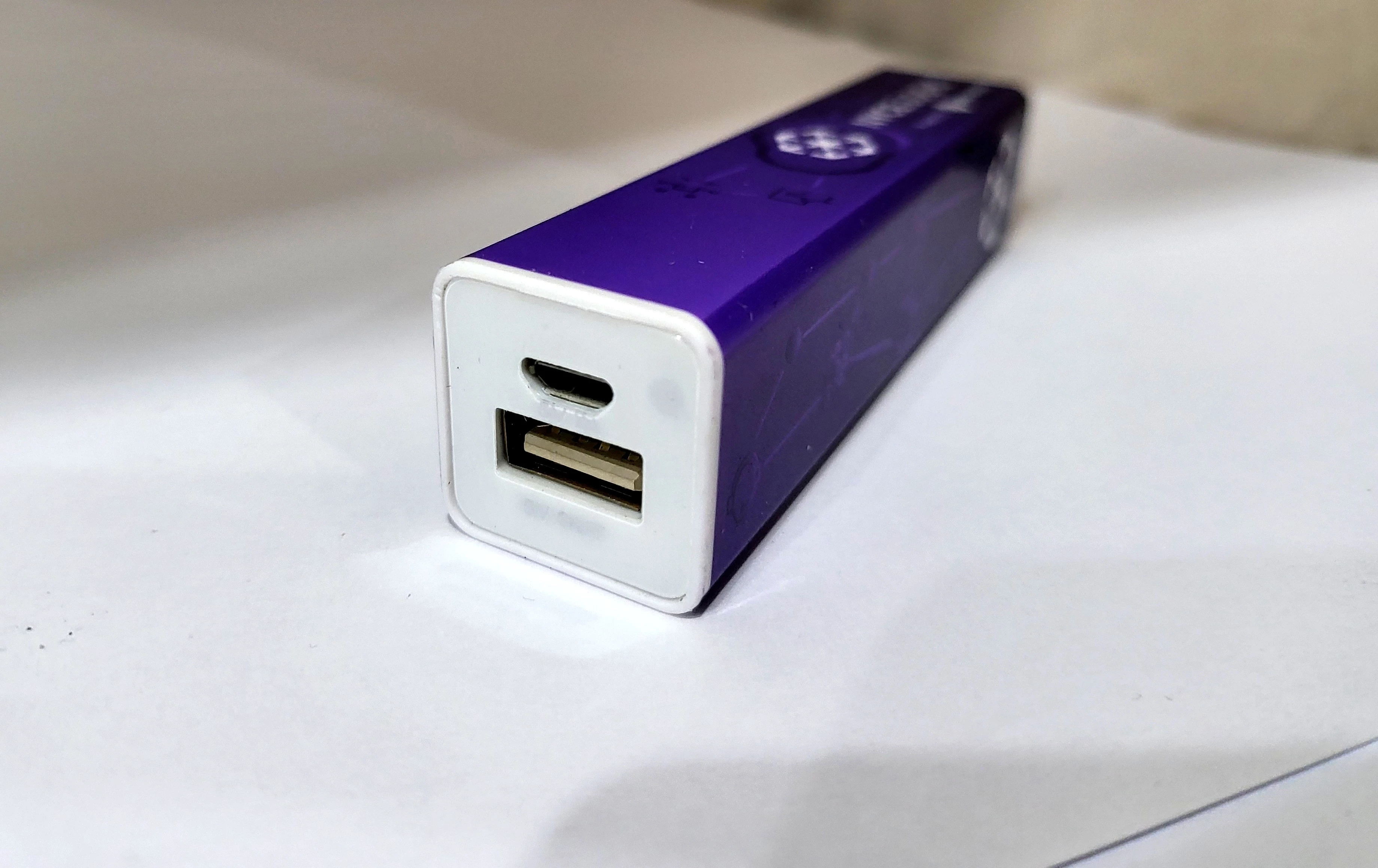 powerbank-2200mah-komplet-bankowa-16e-police