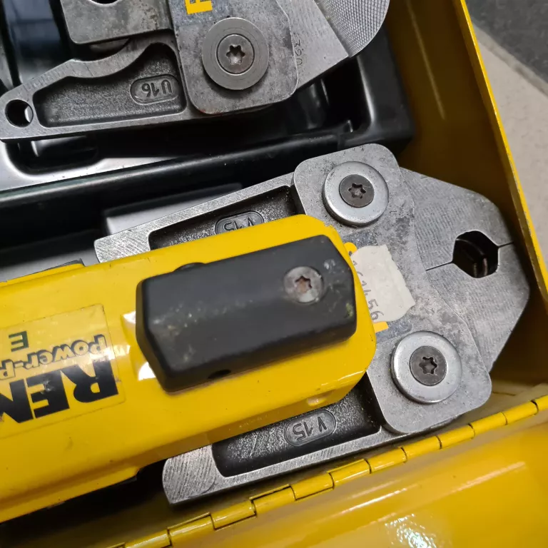 zaciskarka-rems-3-glowice-stan-uzywany