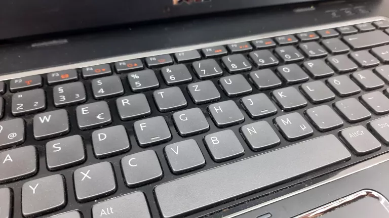 laptop-dell-vostro-3550-stan-uzywany