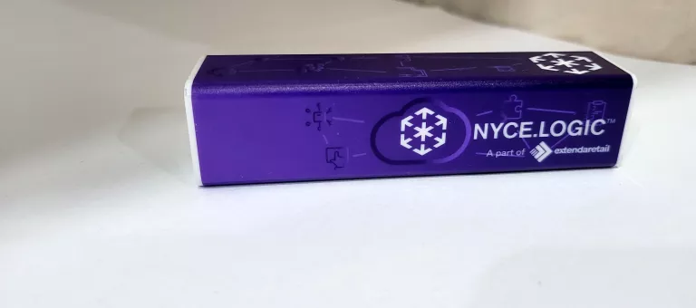 powerbank-2200mah-komplet-pojemnosc-akumulatora-2200