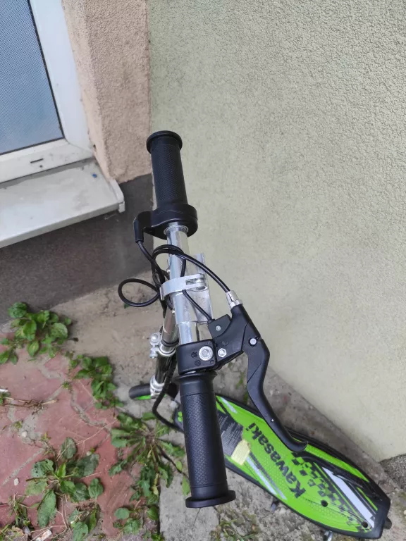 hulajnoga-elektryczna-kawasaki-kx-fs55-120-w-24v-stan-uzywany