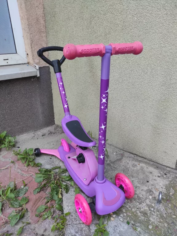 HULAJNOGA Z SIEDZISKIEM PLAYTIVE DELTA KS 8278 4W