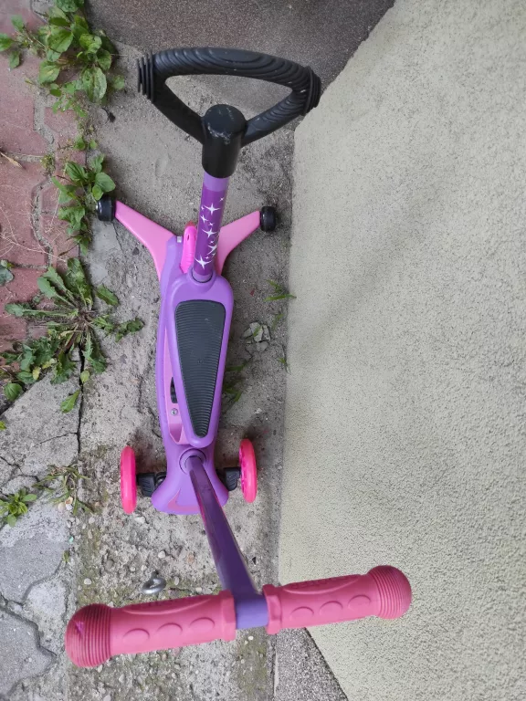 HULAJNOGA Z SIEDZISKIEM PLAYTIVE DELTA KS 8278 4W