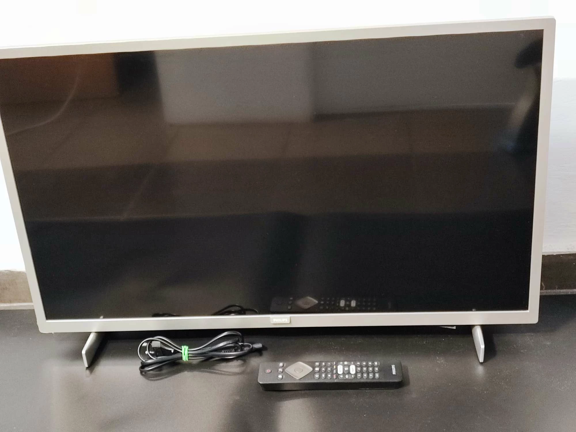 telewizor-led-philips-32pfs685512-32-okazja-stan-uzywany