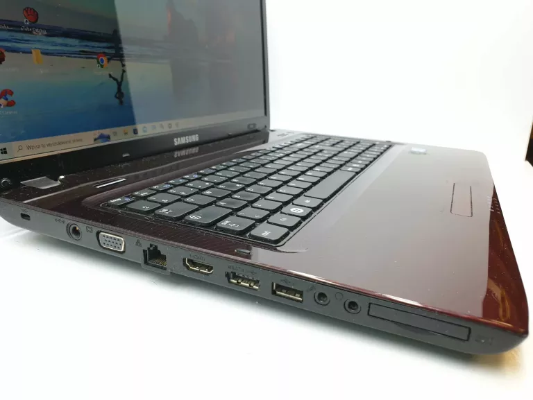 LAPTOP SAMSUNG R780 I3 4RAM 320GB HDD WIN 10 OPIS