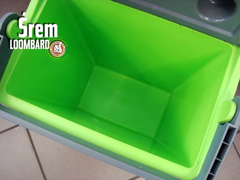 lodowka-turystyczna-samochodowa-crivit-cek-22-a1-pojemnosc-20-30-l