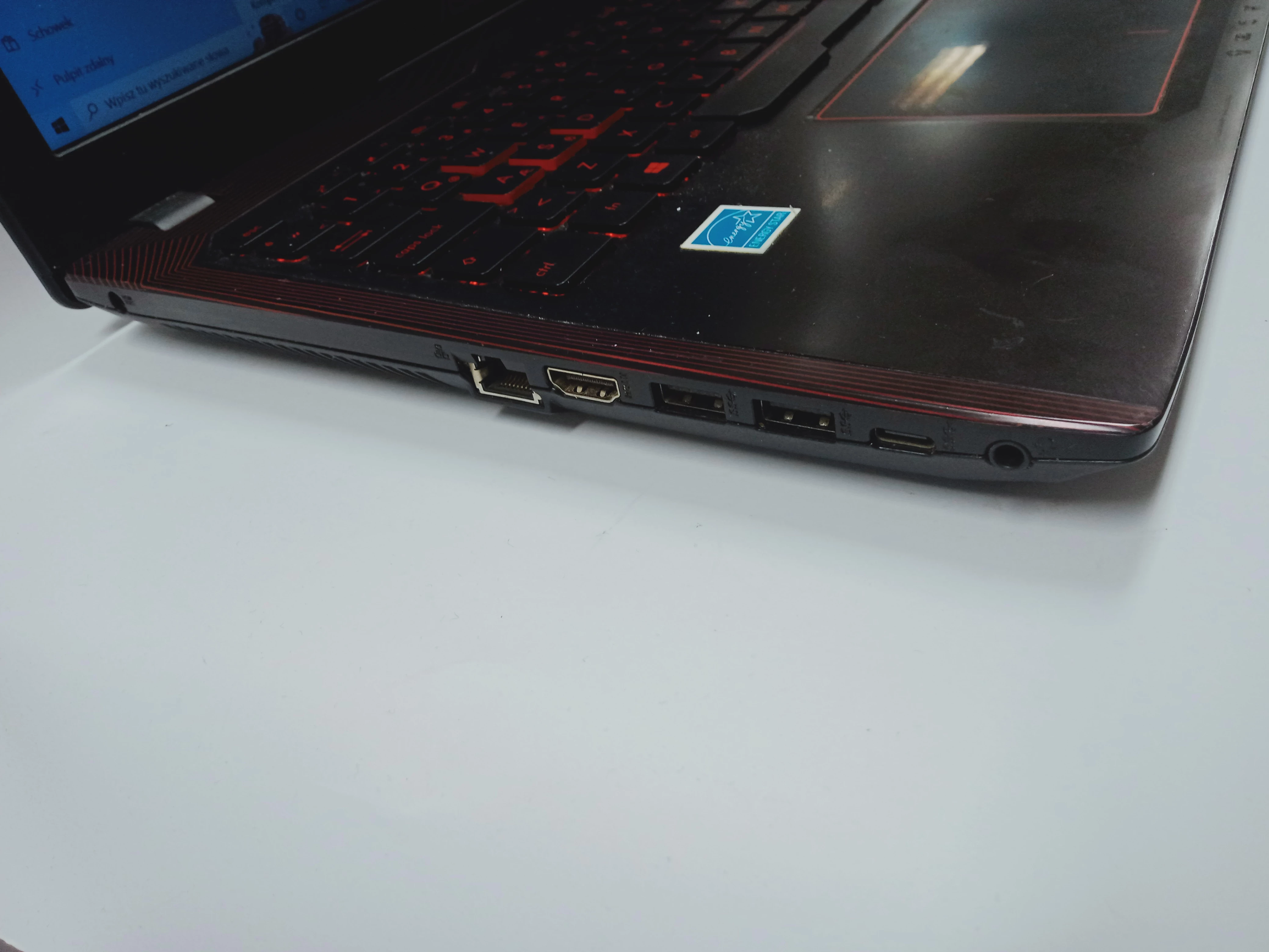 laptop-asus-fx553v-win10i51tbhdd128gbssd8ram-przekatna-ekranu-156