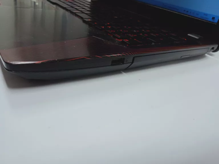 LAPTOP ASUS FX553V WIN10/I5/1TBHDD+128GBSSD/8RAM