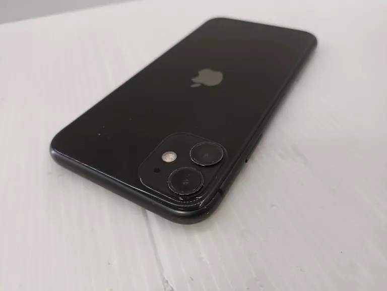 telefon-apple-iphone-11-bateria-84-kolor-czarny