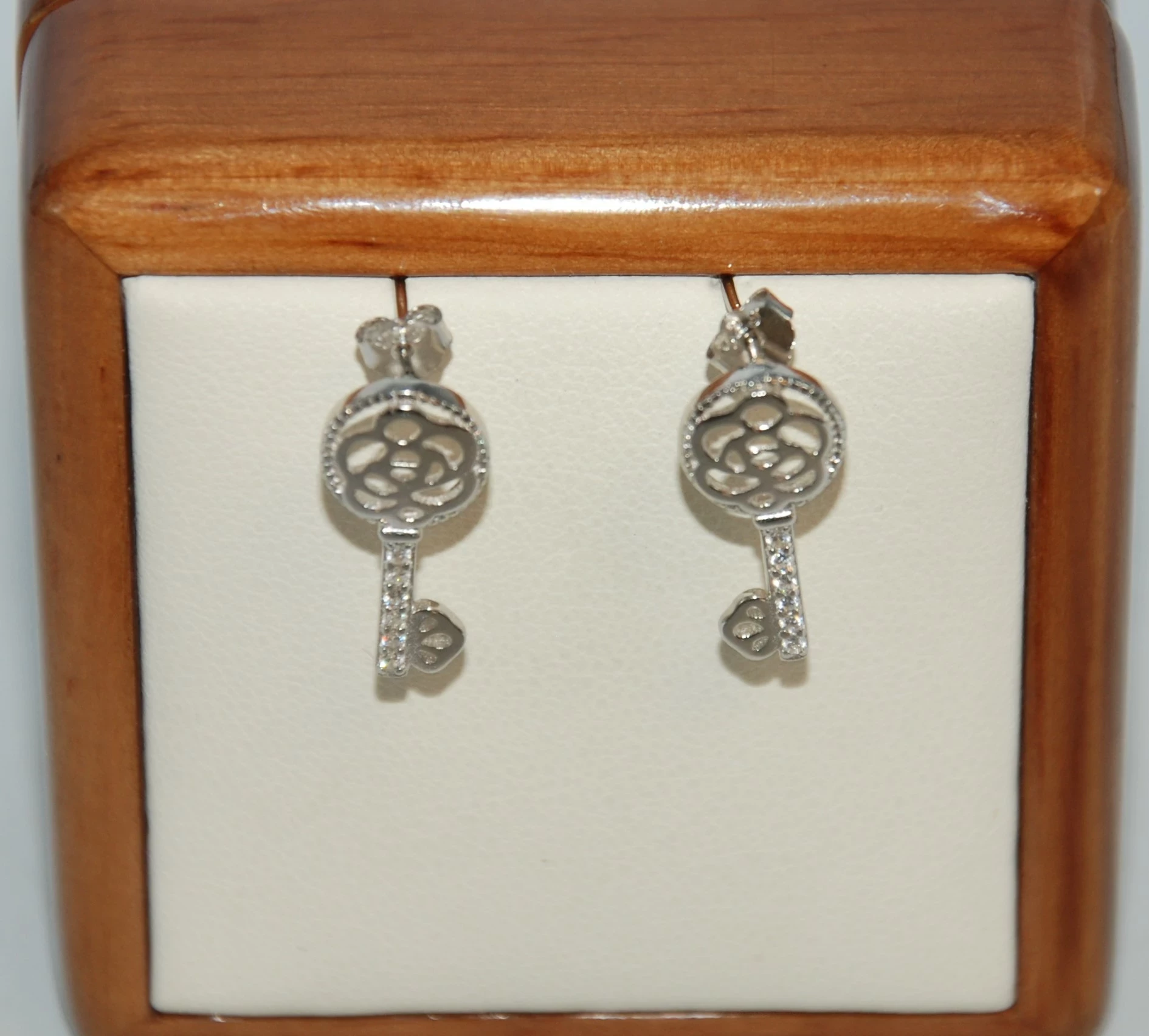 srebrne-kolczyki-925-klucze-bulwar-ikara-21-wroclaw