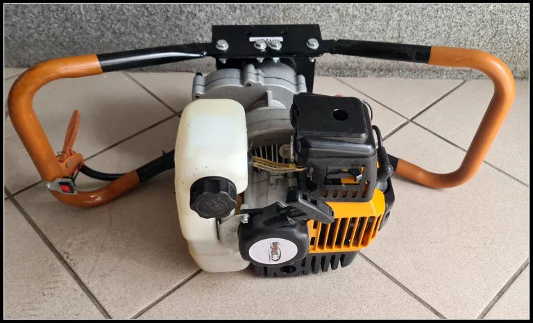 wiertnica-spalinowa-magnum-mgw-630-swider-zasilanie-spalinowe