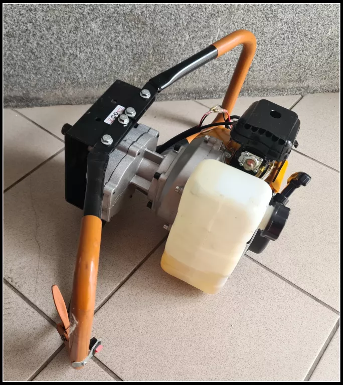 wiertnica-spalinowa-magnum-mgw-630-swider-kod-producenta-1234