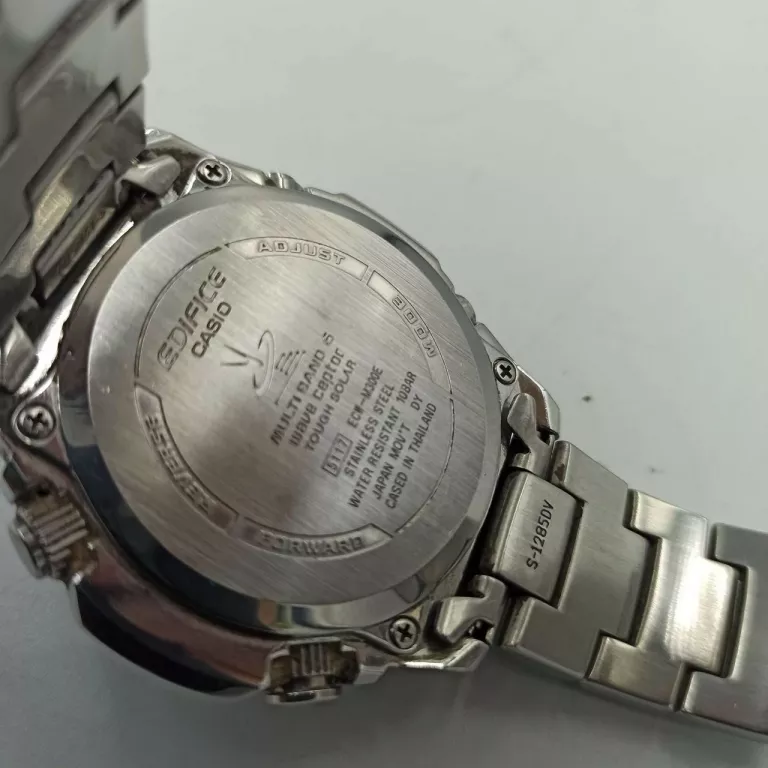 zegarek-casio-edifice-ecw-m300e-ladny-stan-wodoszczelnosc-100m-wr100
