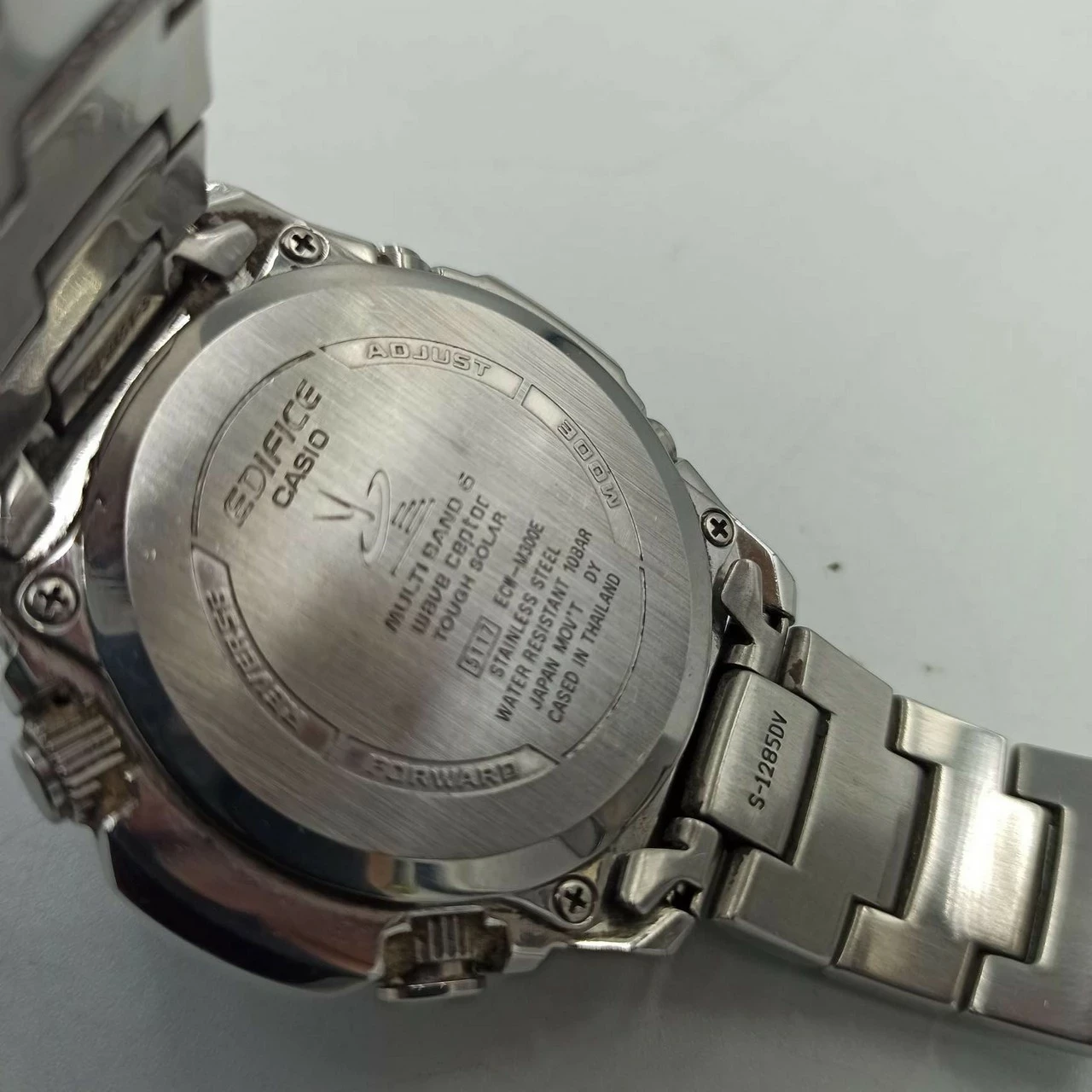 zegarek-casio-edifice-ecw-m300e-ladny-stan-wodoszczelnosc-100m-wr100