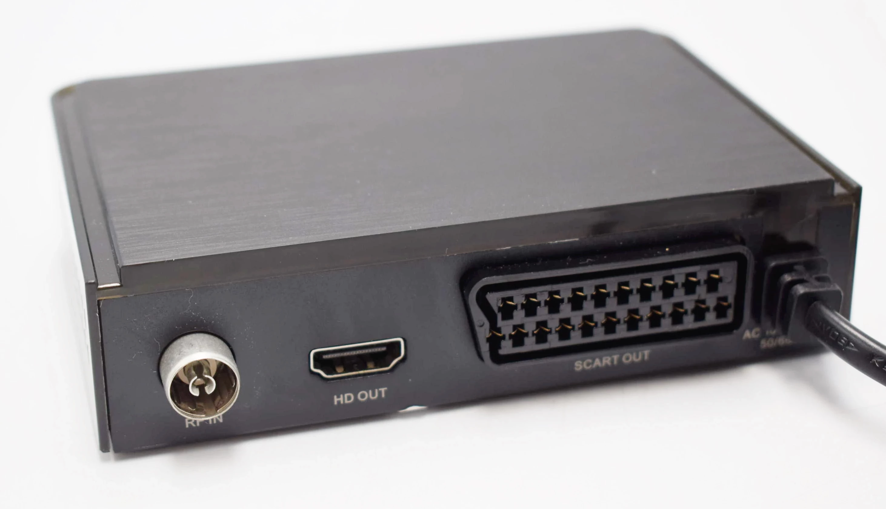 dekoder-blauberg-dcbt-b020-dvbt2-rodzaj-cyfrowy