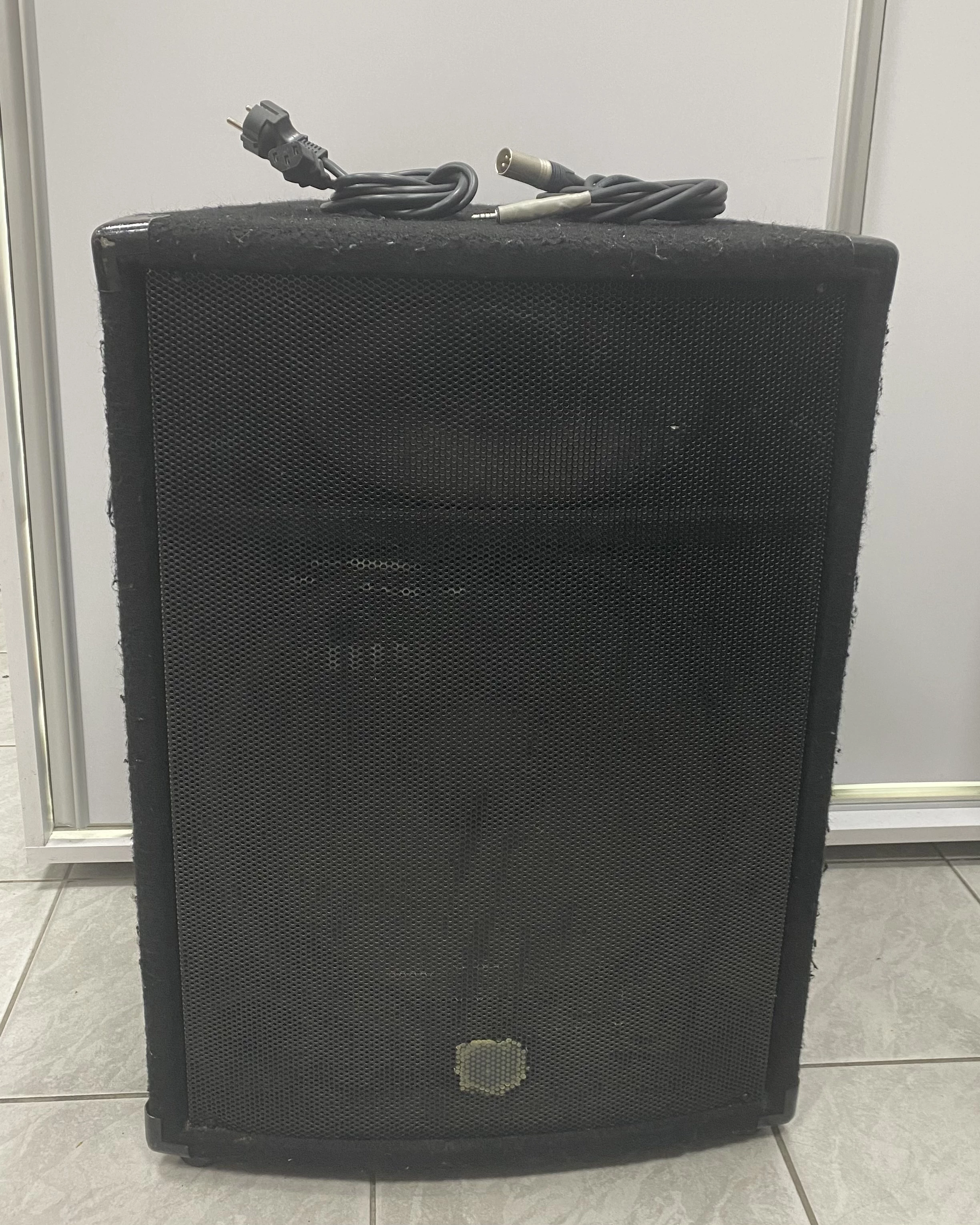 kolumna-aktywna-wharfedale-pro-svp-15p-stan-uzywany