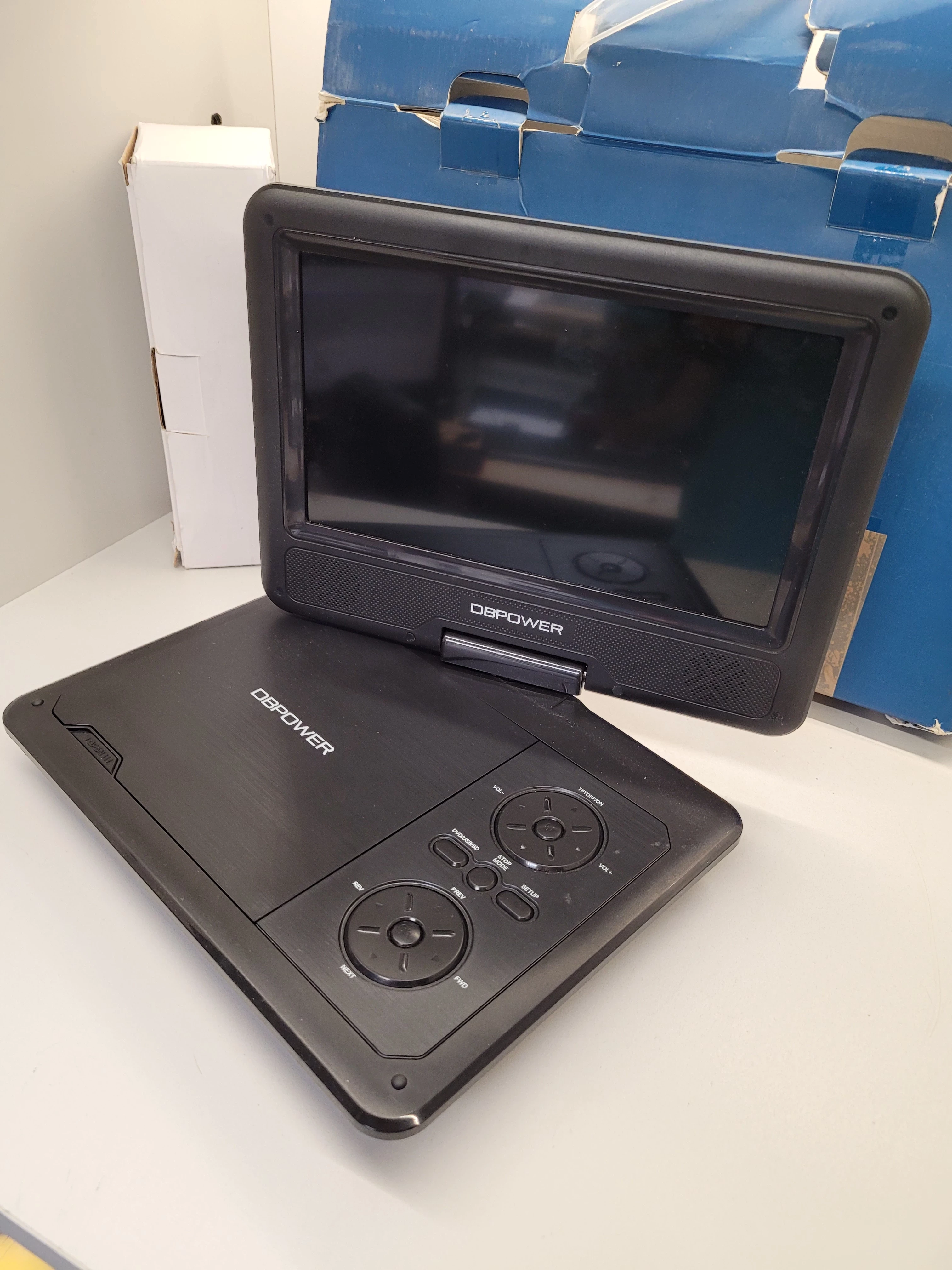 przenosne-dvd-dbpower-kolor-bialy