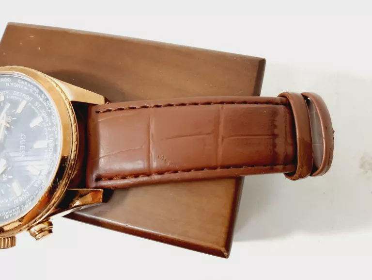 ZEGAREK MĘSKI GUESS W0500G1