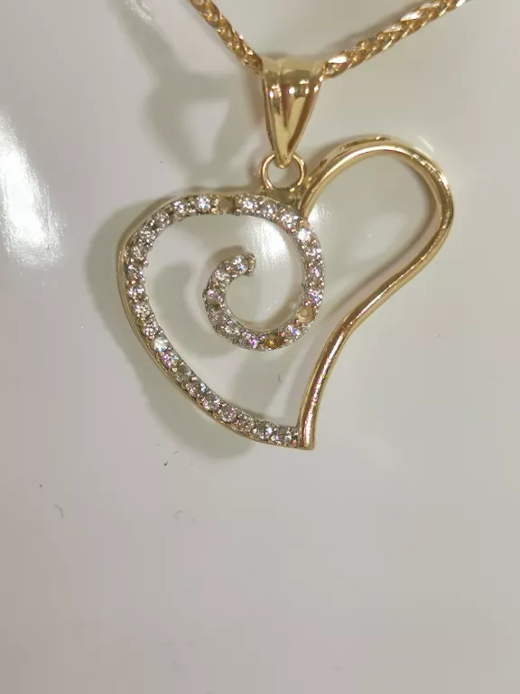 fantastyczny-zloty-lancuszek-z-sercem-585-splot-inny-splot