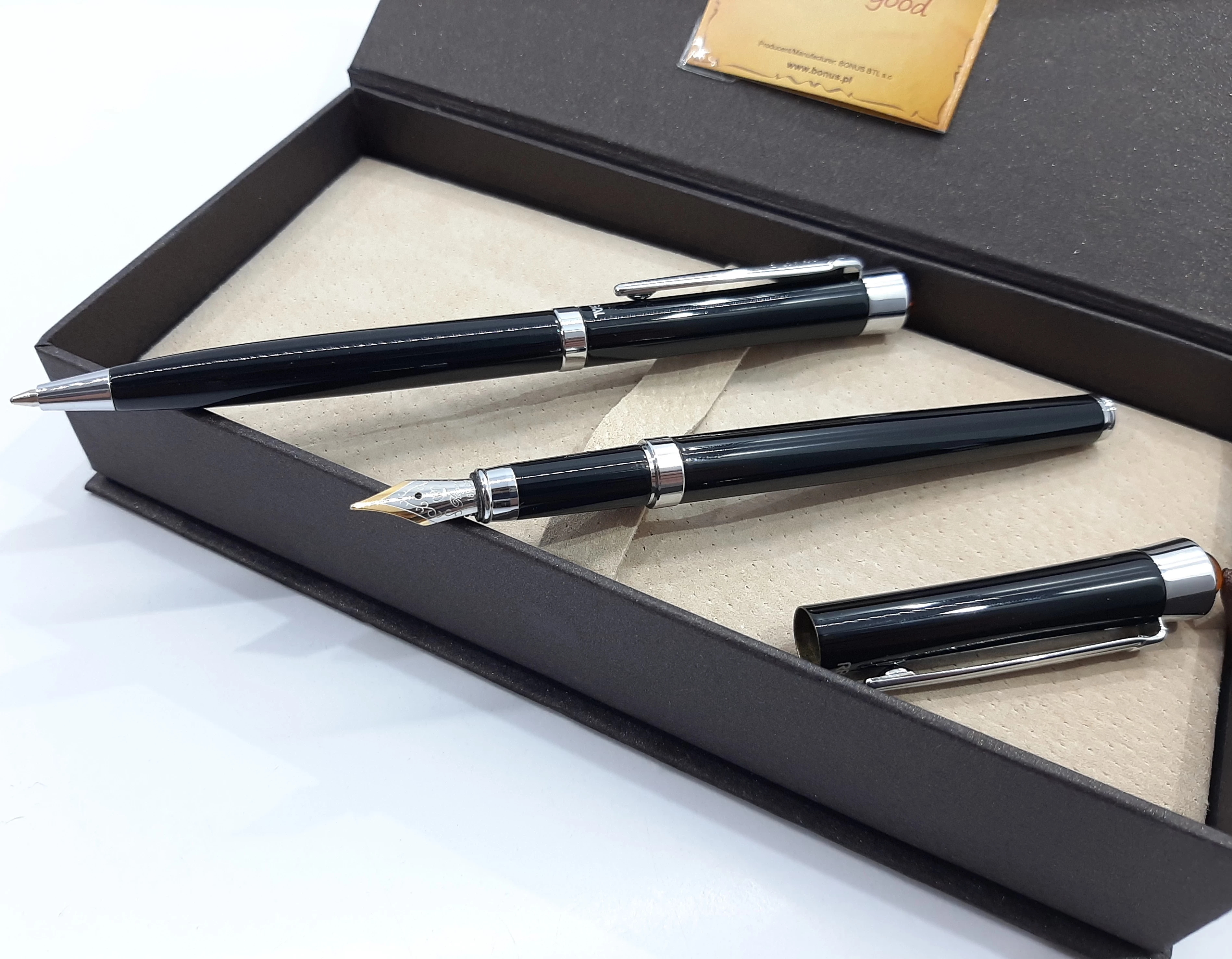 zestaw-pioro-i-dlugopis-regal-bursztyn-baltycki-stan-uzywany