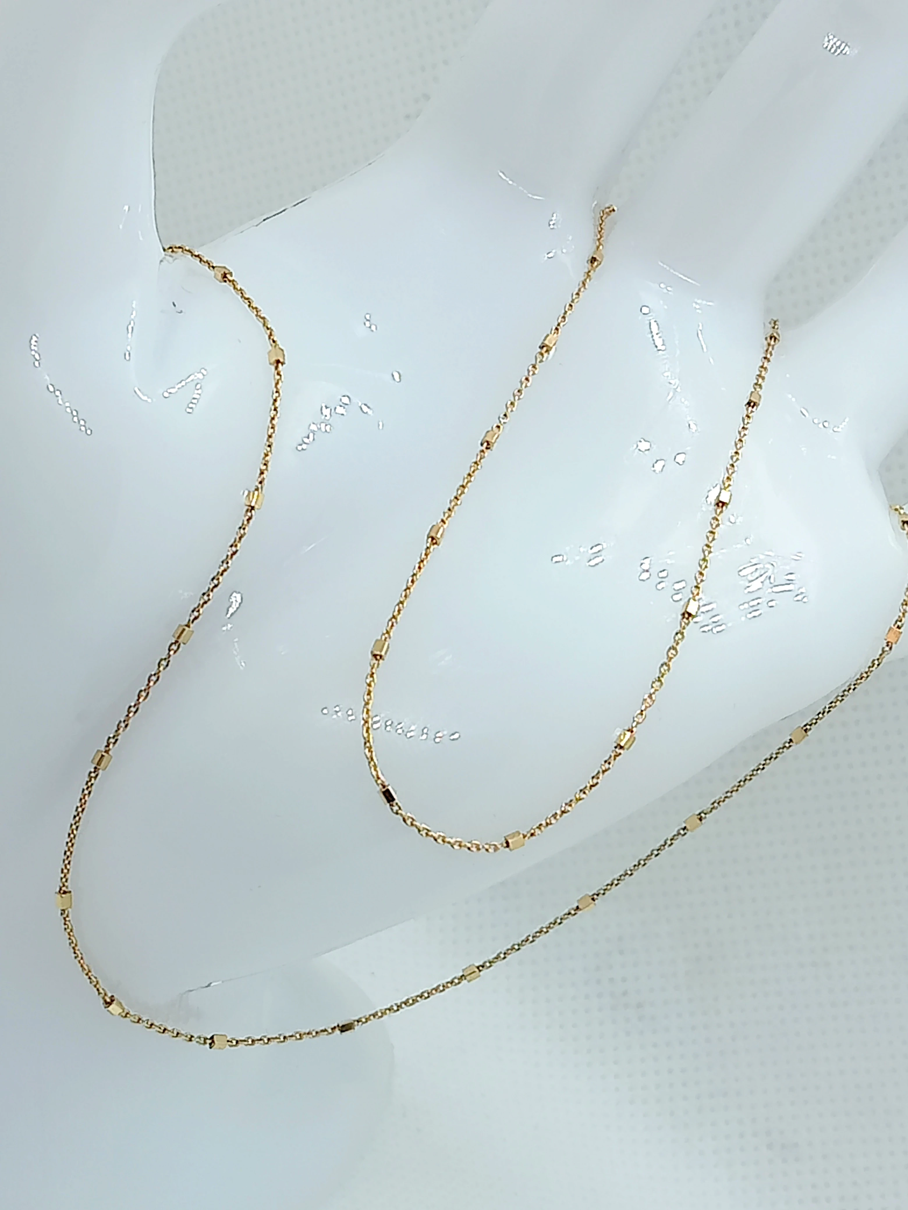 urocza-celebrytka-z-kwadracikami-585-163-g-stan-uzywany