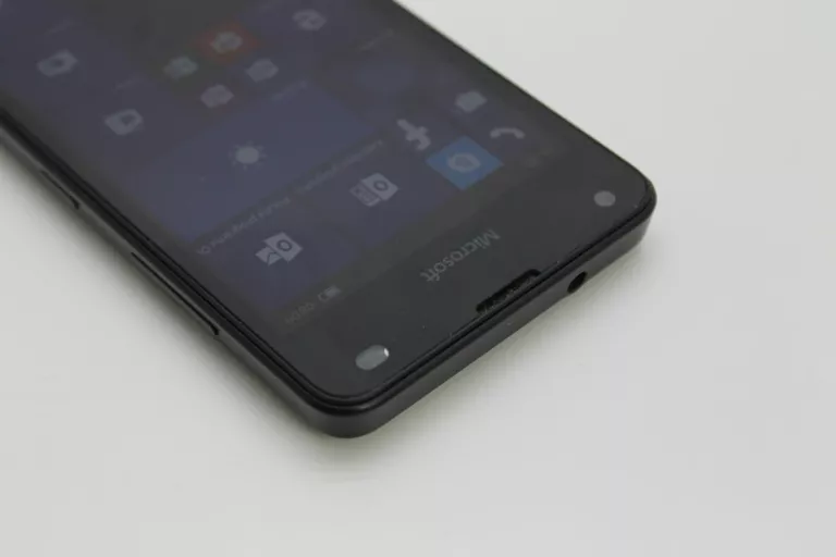 TELEFON MICROSOFT LUMIA 550