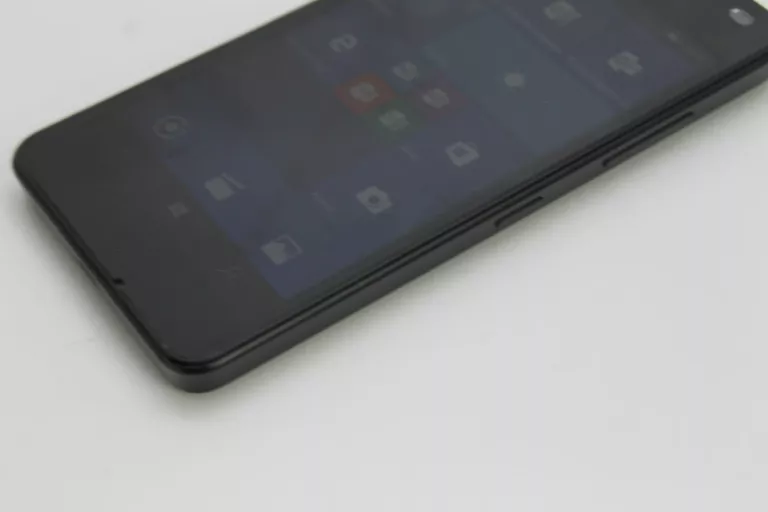 TELEFON MICROSOFT LUMIA 550