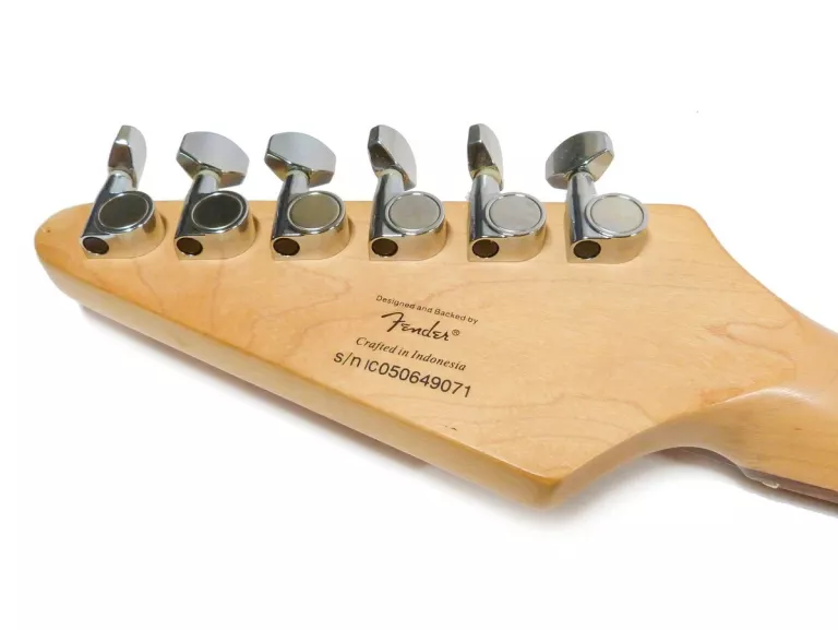 gitara-elektryczna-fender-stratocaster-stojak-kod-producenta-stratocaster