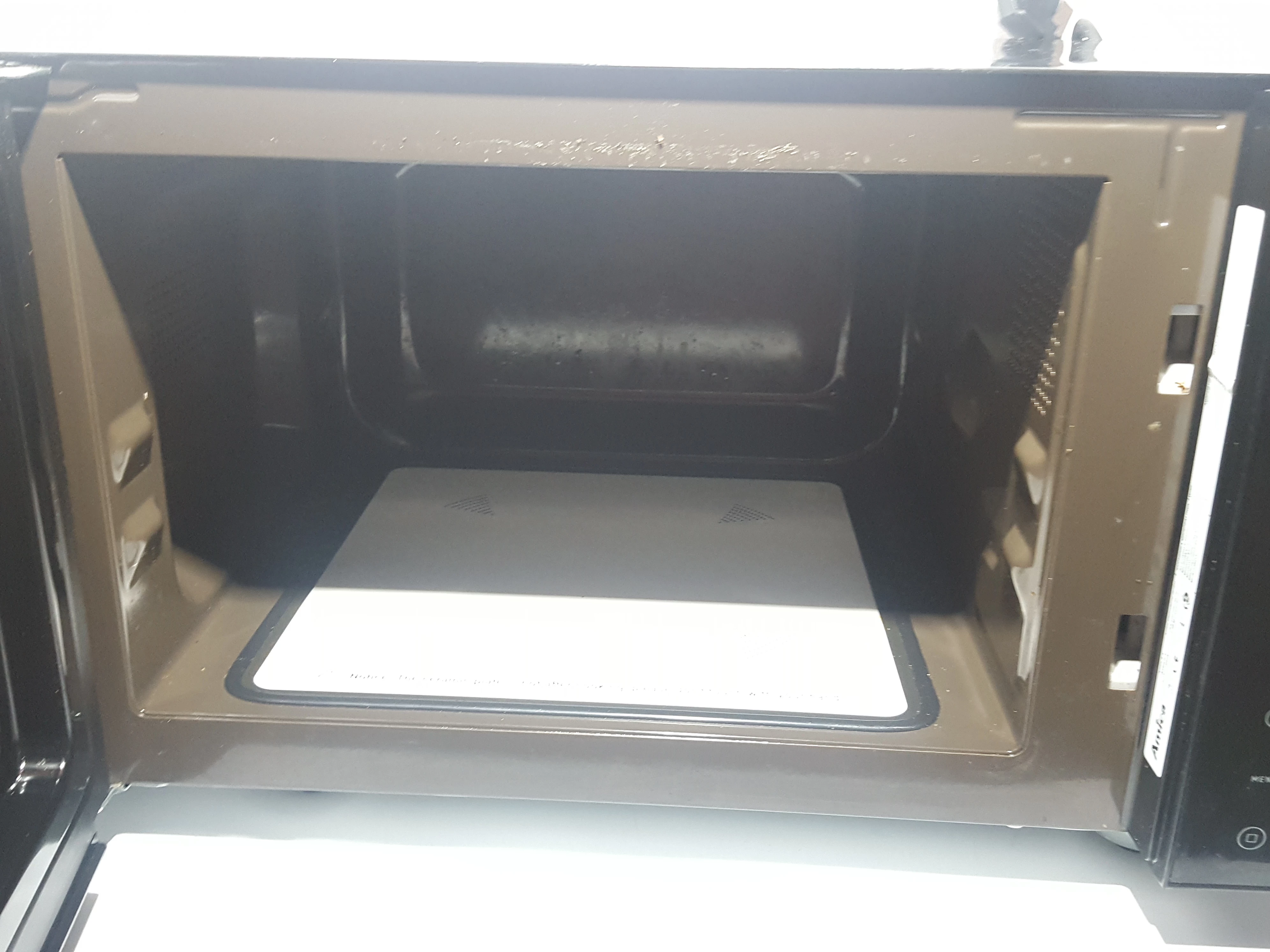 mikrofalowka-amica-amgf23e1gfb-pojemnosc-23